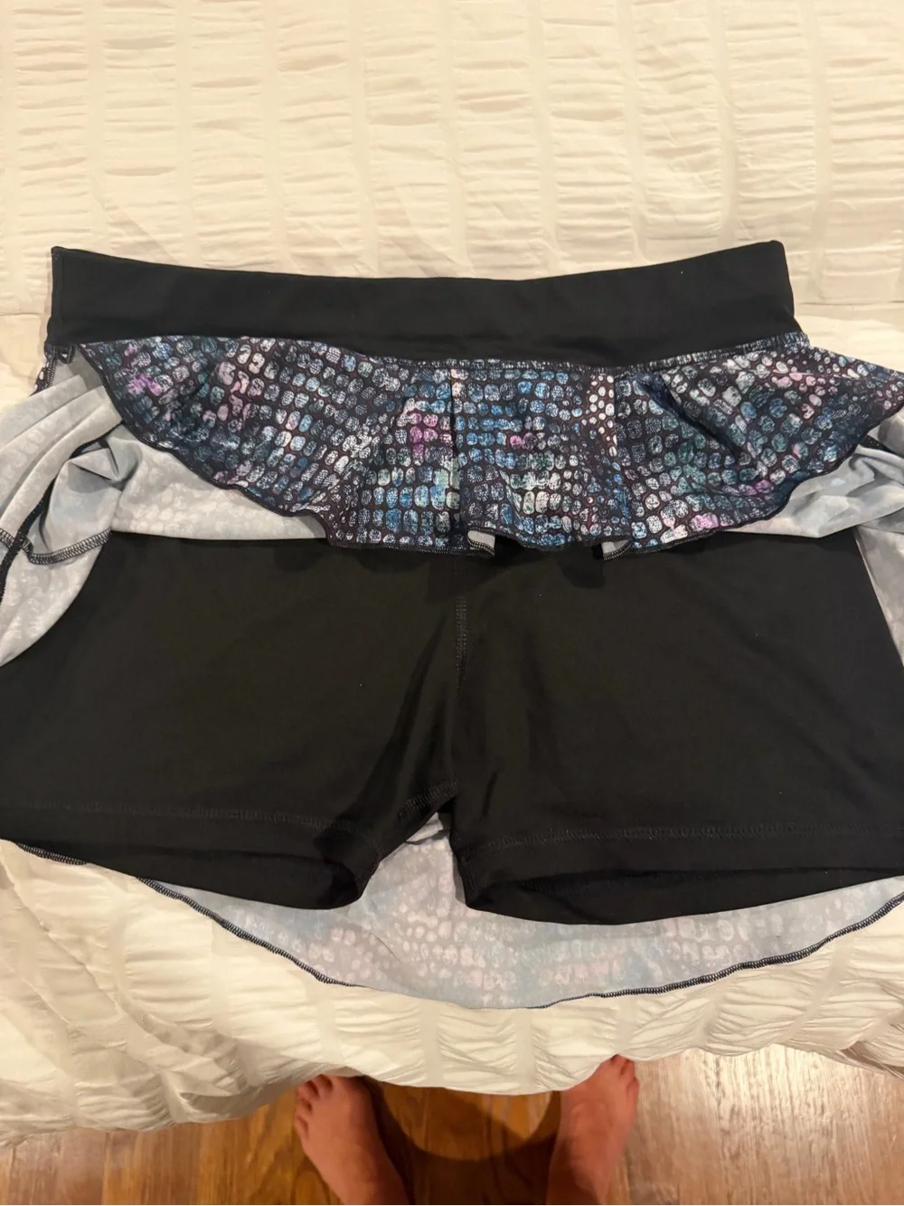 Sofibella tennis skirt. Black Waist Floral-Print Ruffled Skirt - Women